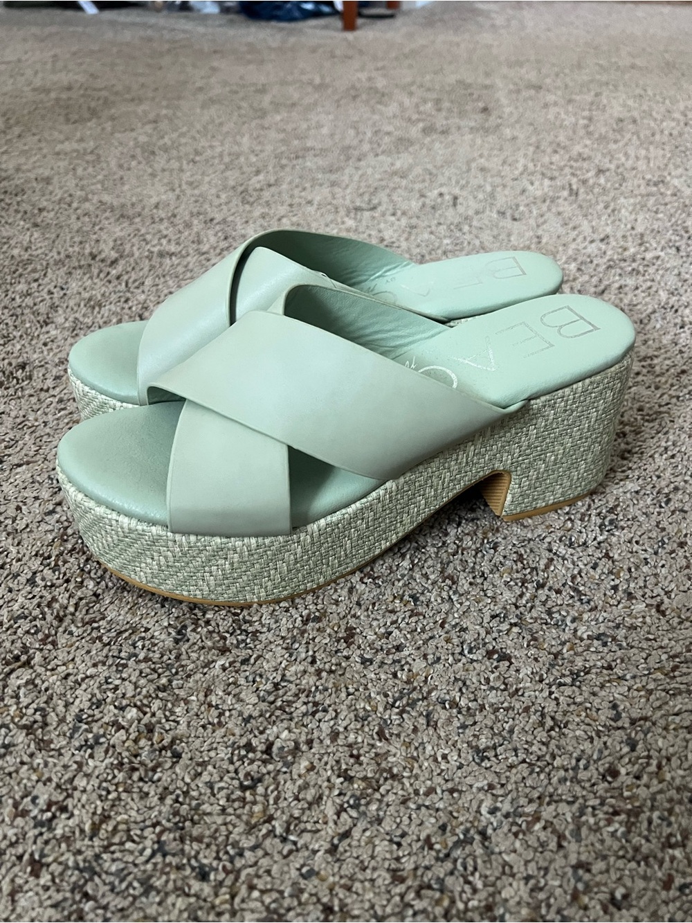 NWT Beach by Matisse Green Platform Sandals